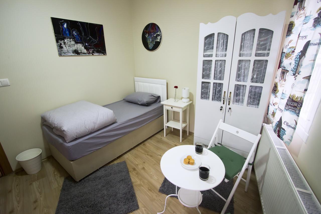 ホテルIstanbul Erasmus House エクステリア 写真